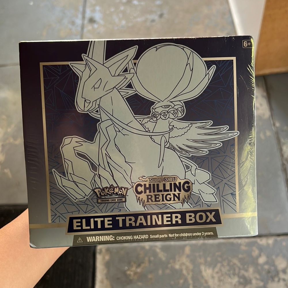 Pokémon chillin reign